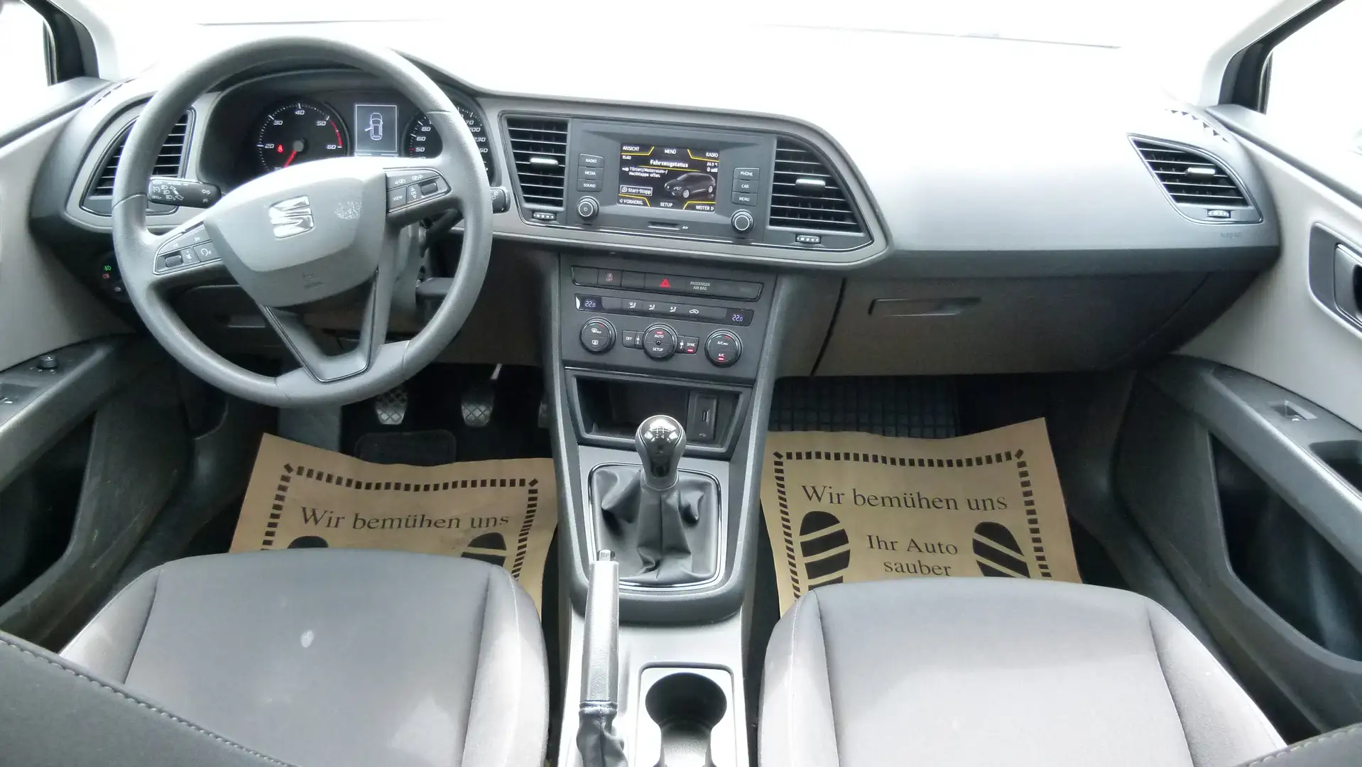 SEAT Leon ST Reference 1,6 TDI Start-Stopp Schwarz - 2