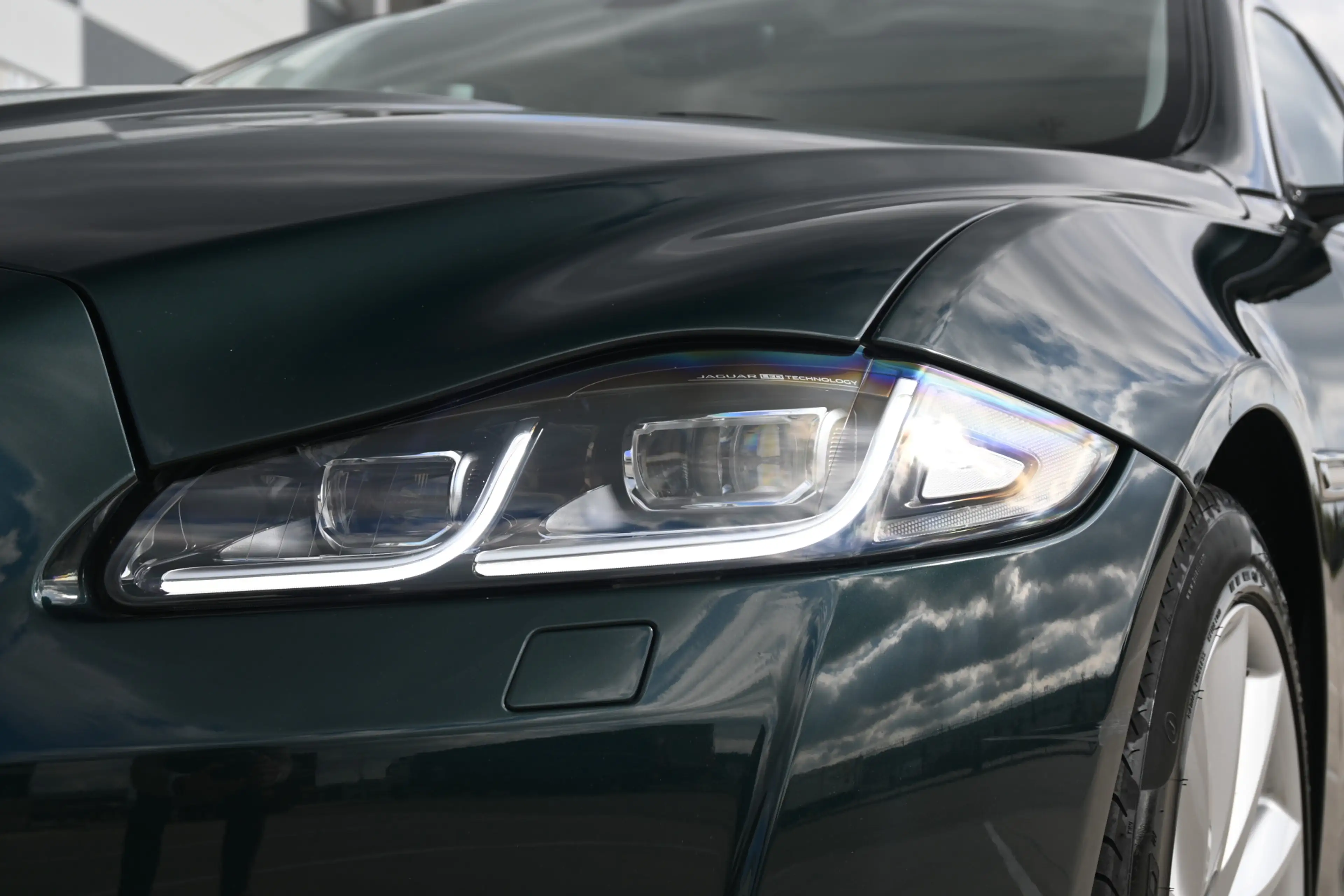 Jaguar XJ 3.0 D Premium Luxury — photo 12