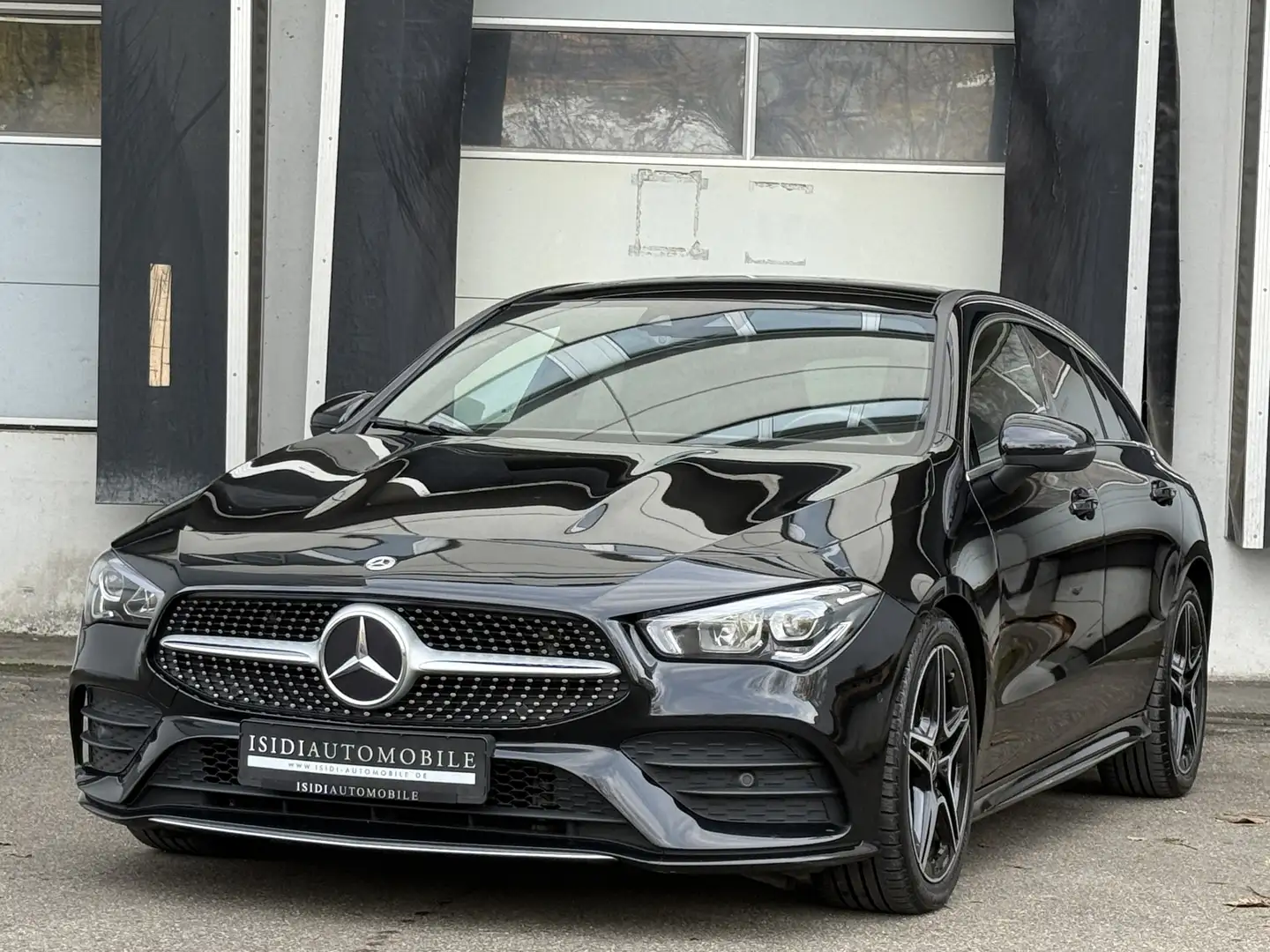 Mercedes-Benz CLA 220 d AMG LED Pano Rü-Kamera Schwarz - 1