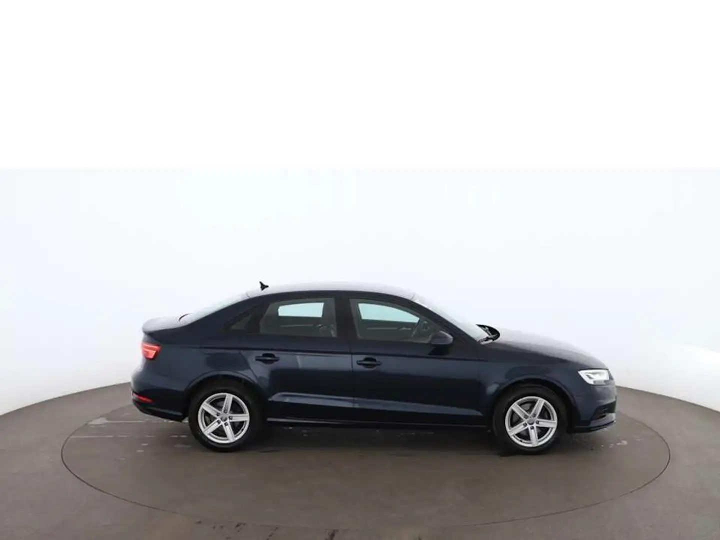 Audi A3 Limousine 30 TDI LED LEDER NAVI SITZHZG RADAR Blau - 2