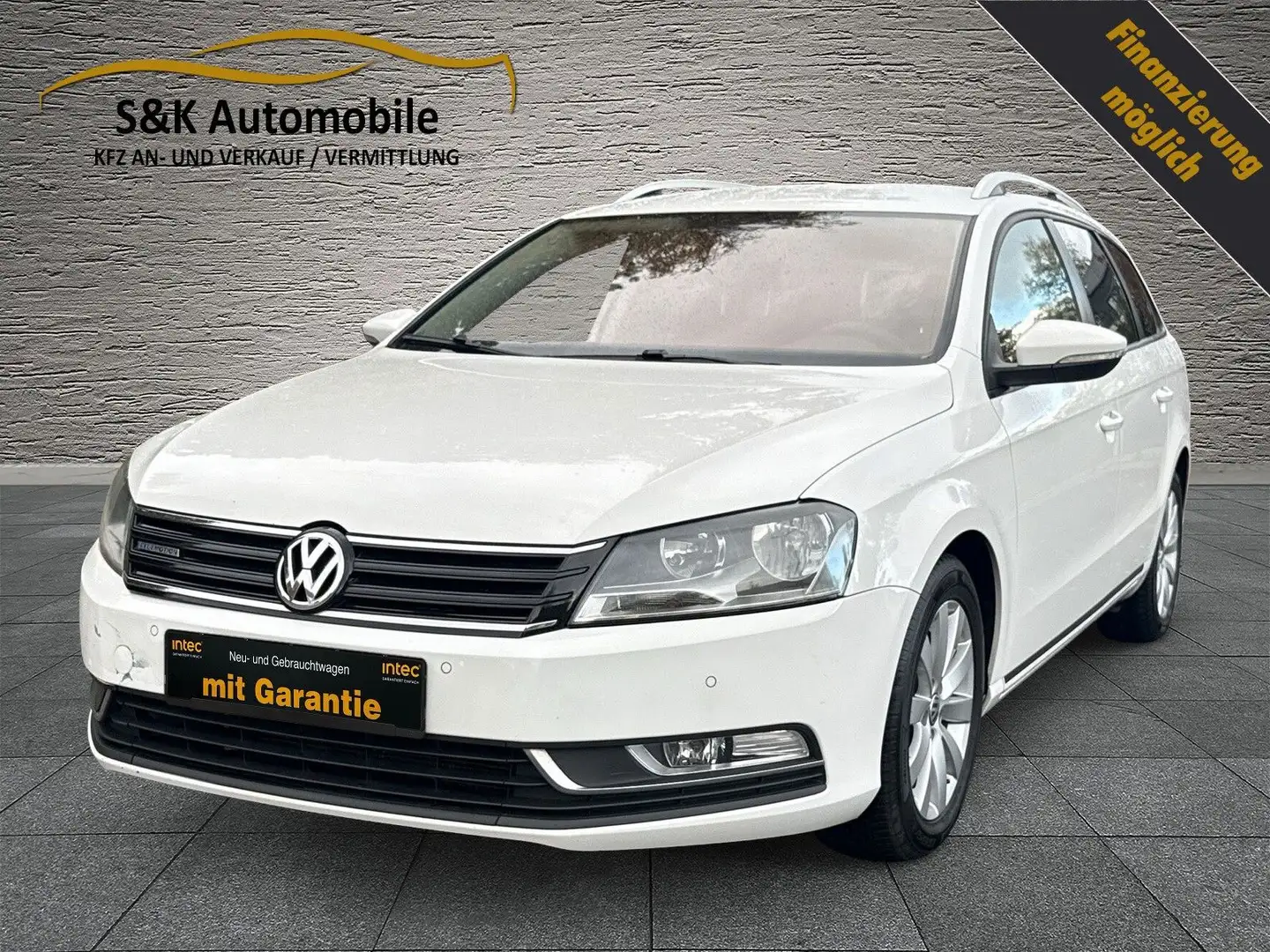 Volkswagen Passat Variant Trendline/Navi/Sitzheizung/AHK Weiß - 1