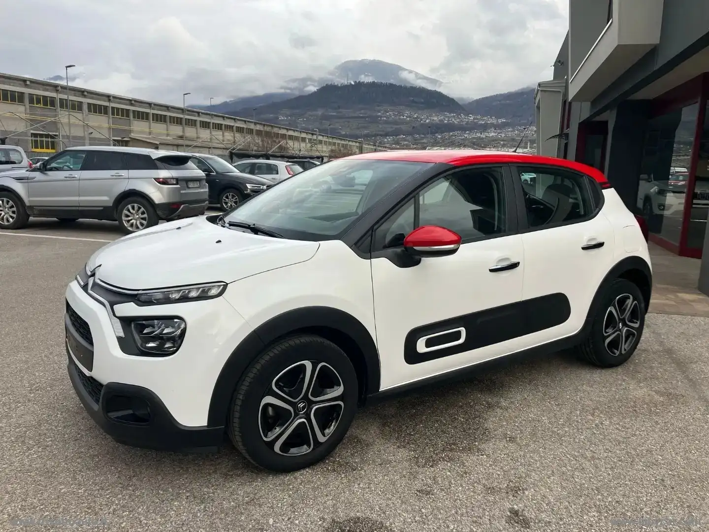Citroen C3 PureTech 83 S&S Shine Bianco - 2