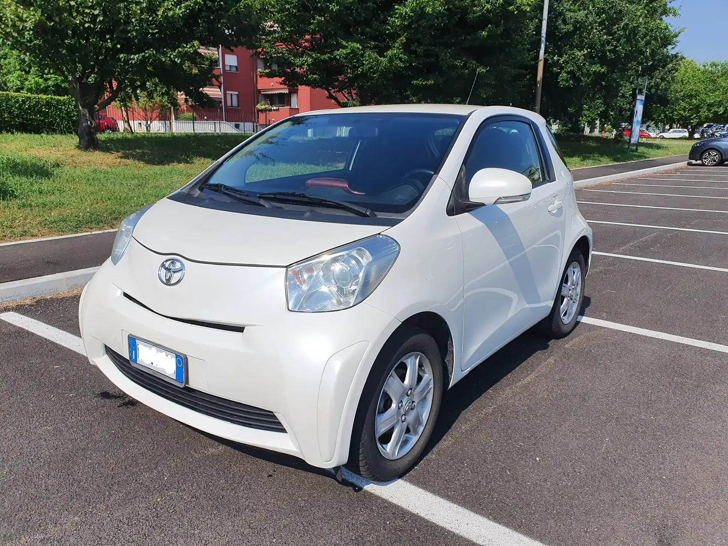 Toyota iQ iQ 1.0 cvt (multidrive) E5 OK NEOPATENTATI Blanco - 1