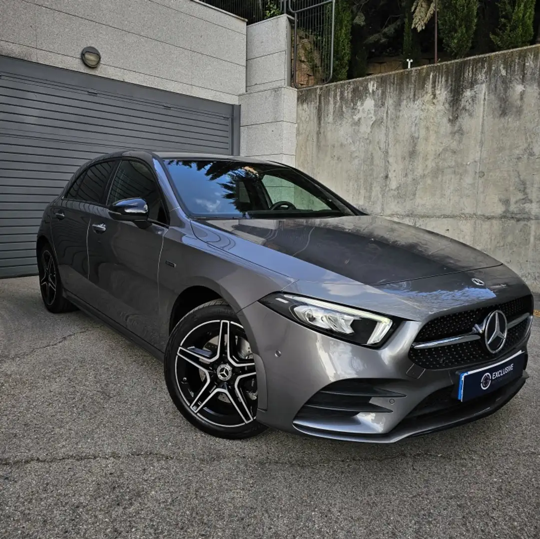 Mercedes-Benz A 250 250e 8G-DCT Gris - 1