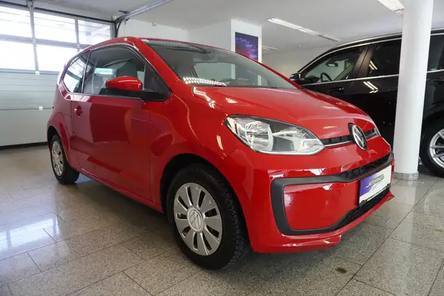 Volkswagen up! view 3