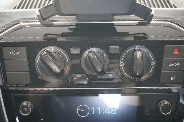 Volkswagen up! view 14