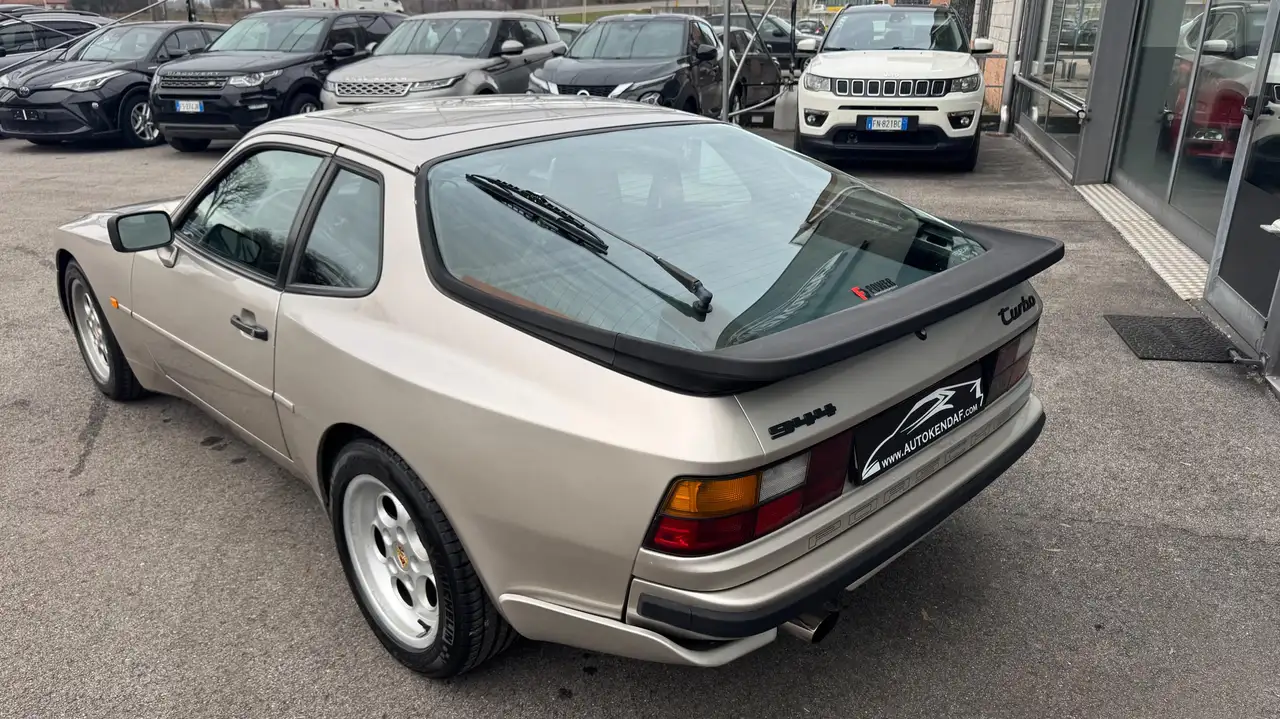 Porsche 944 2.5 Turbo ASI, foto 3