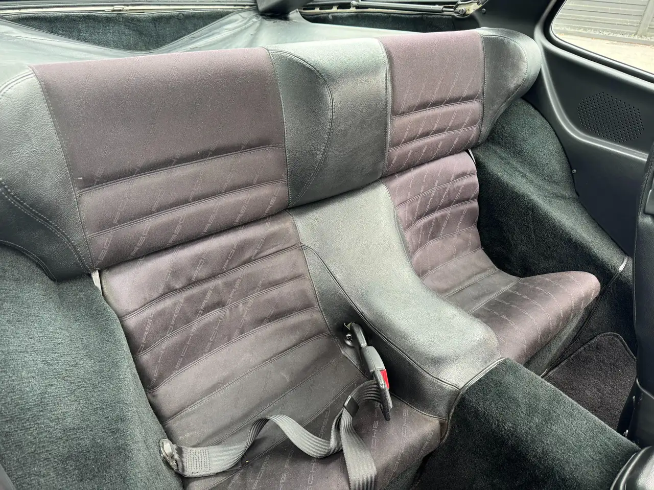 Porsche 944 2.5 Turbo ASI, foto 8
