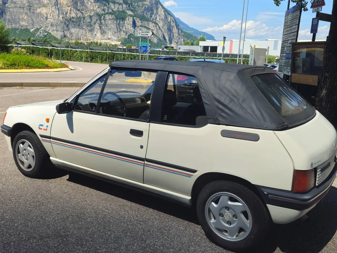 Peugeot 205 Cabrio 1.1 Junior, foto 4