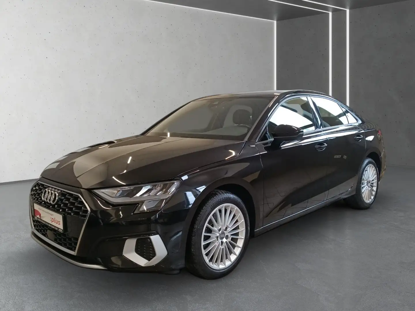 Audi A3 Limousine 35 TFSI Adv. S tr. Navi*LED*ACC*SHZ Noir - 2