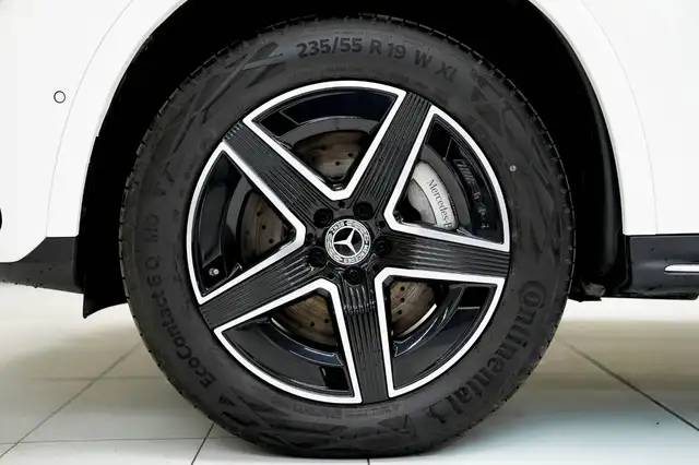 Mercedes-Benz GLC 300 de 4MATIC mit EQ Hybrid Technologie Österreich-Edi Ansicht 4