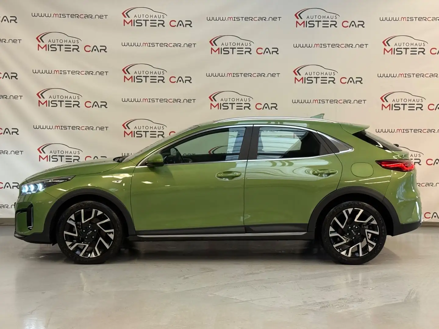 Kia XCeed Vision DCT7 ACC/NAVI/Bi-LED/KAM/SPUR/18ALU Grün - 2