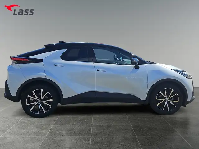 Toyota C-HR view 7
