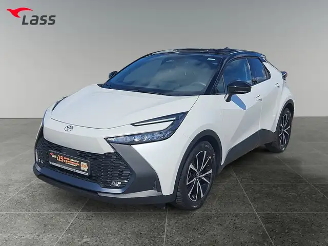 Toyota C-HR view 2