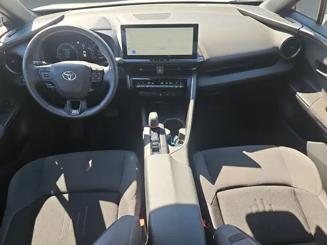 Toyota C-HR view 11