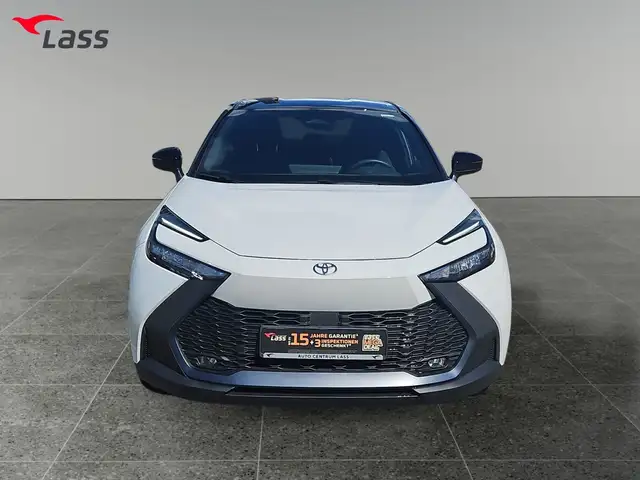 Toyota C-HR view 9