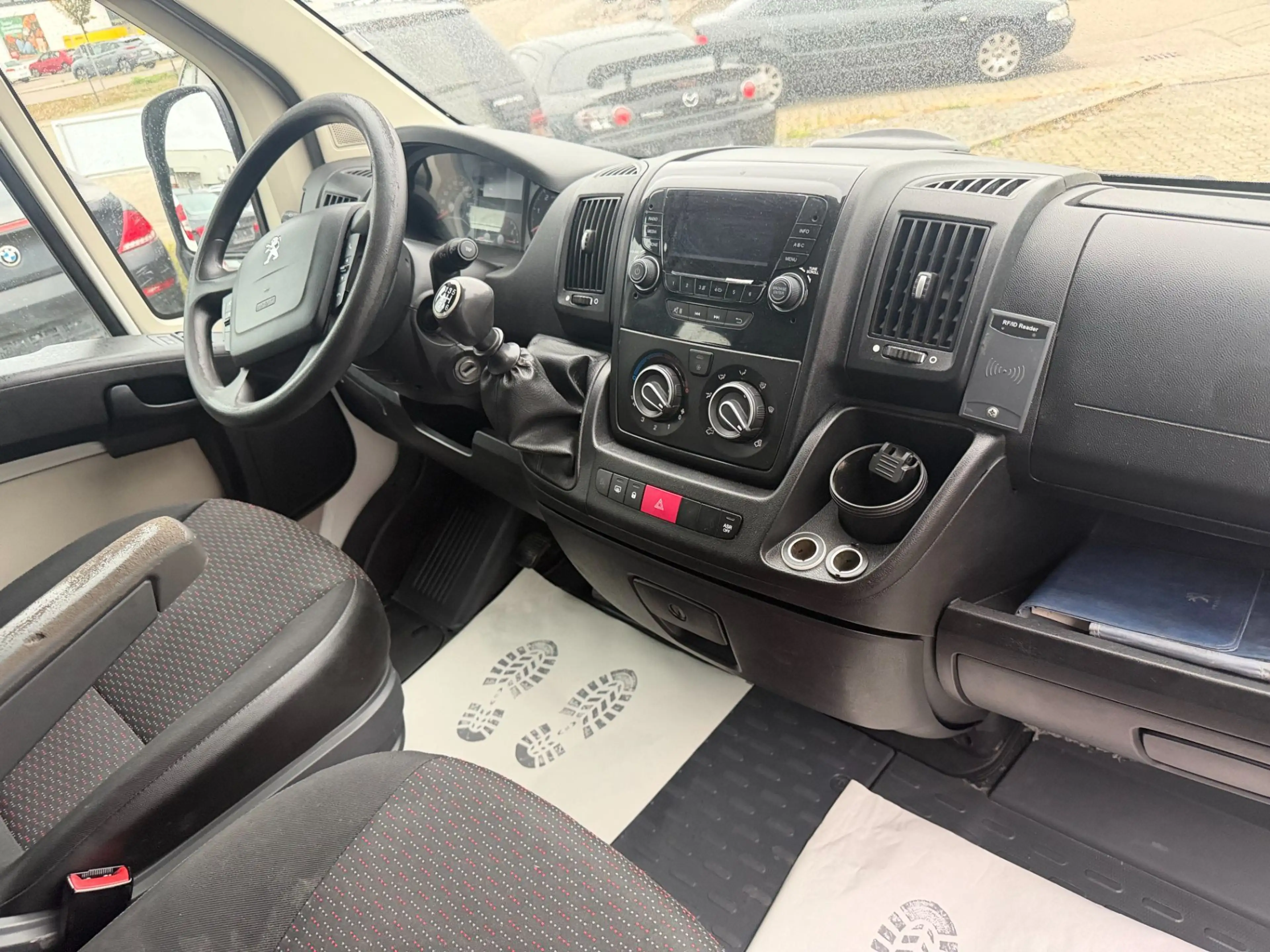 Peugeot Boxer Luxusbus 3000 L1H1 2,0 BlueHDi — photo 10