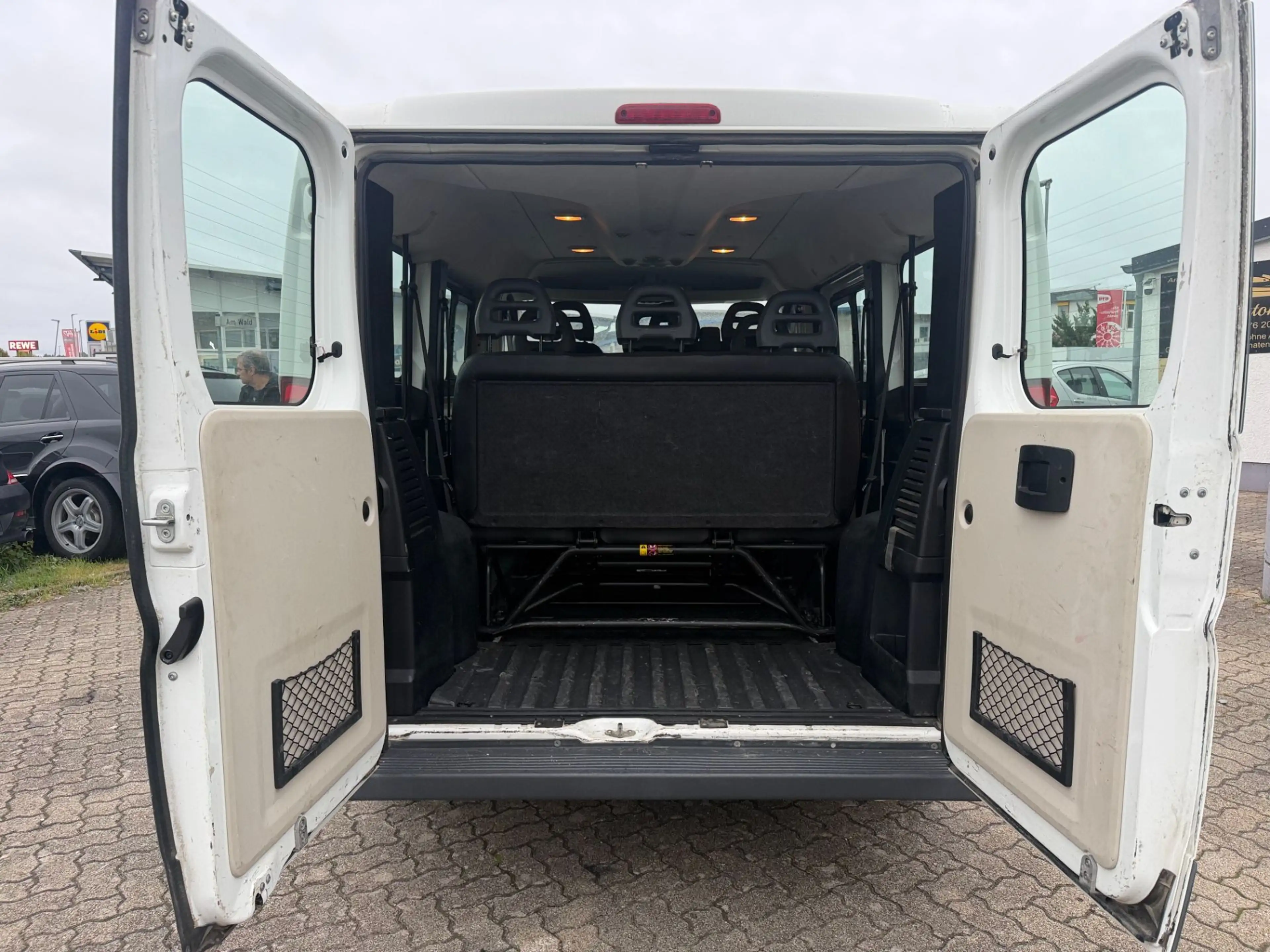 Peugeot Boxer Luxusbus 3000 L1H1 2,0 BlueHDi — photo 15
