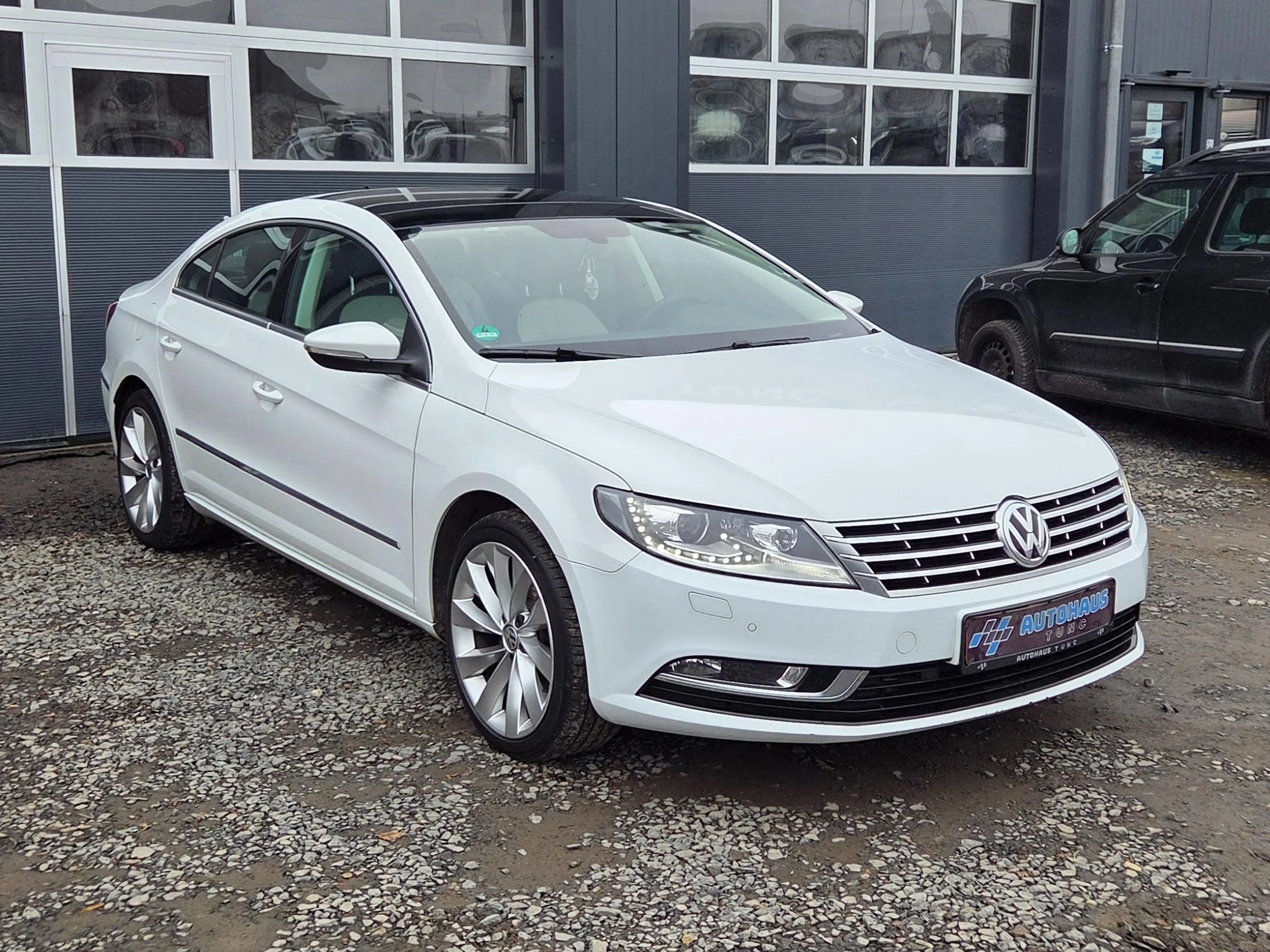 Volkswagen CC Bi-Xenon, Leder, Navi, Panorama, Tempomat, LM-Felg — photo 3