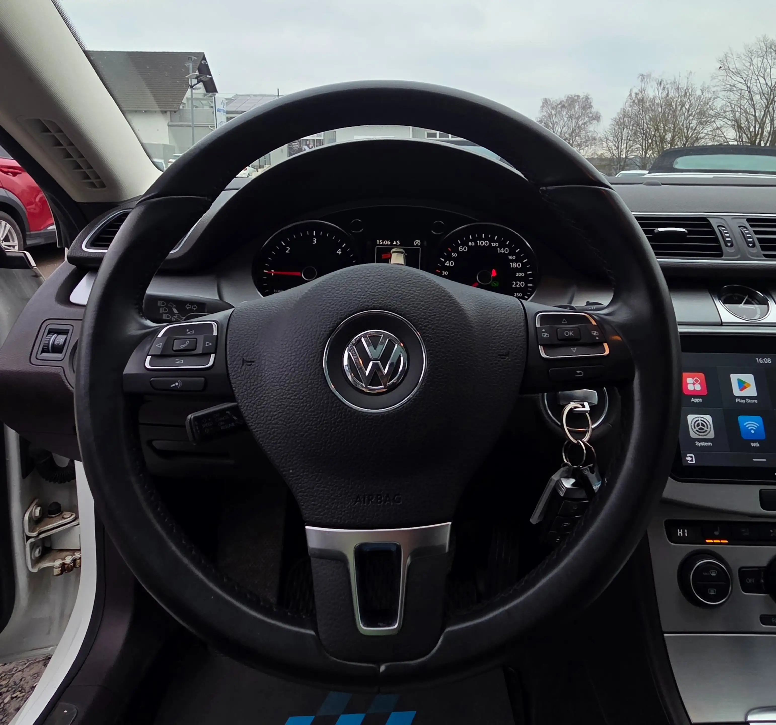 Volkswagen CC Bi-Xenon, Leder, Navi, Panorama, Tempomat, LM-Felg — photo 12