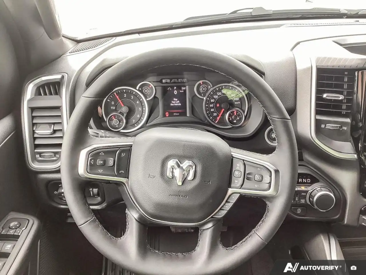 RAM 1500 снимка RAM 1500