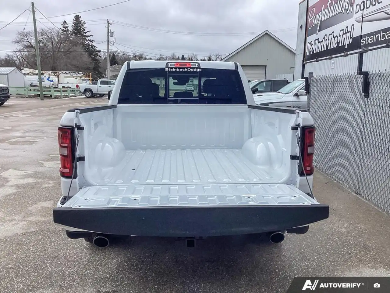 RAM 1500 снимка RAM 1500