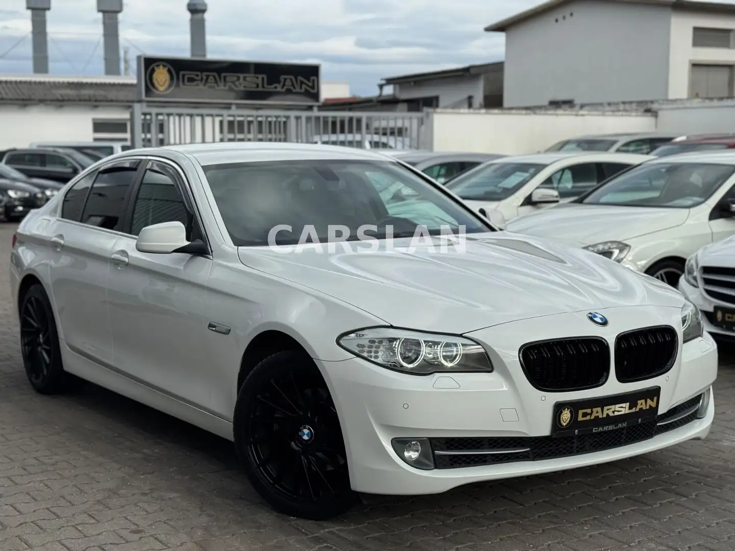 BMW 520 i Lim. "LED+NAVI+T.LEDER+Bi-XENON+SPORT+SHZ" Weiß - 1