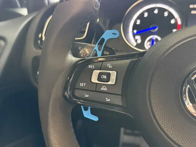 Volkswagen Golf view 23