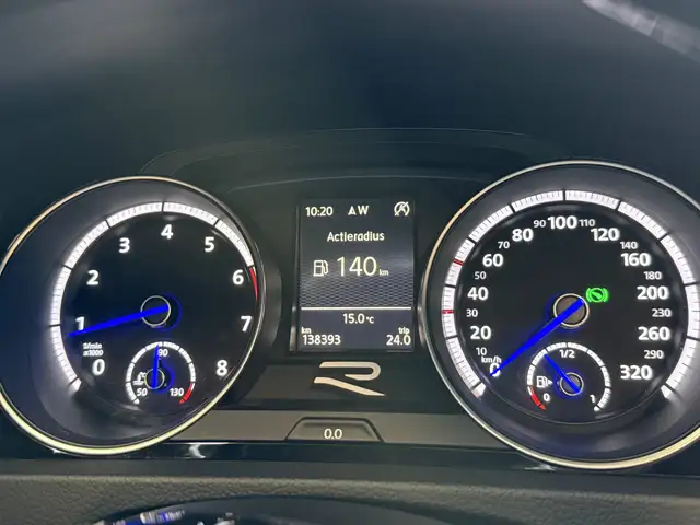 Volkswagen Golf view 26