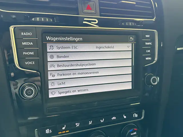 Volkswagen Golf view 29