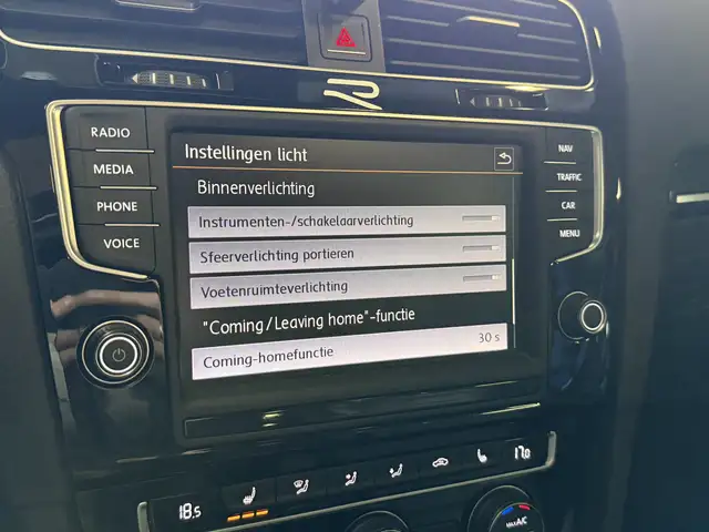 Volkswagen Golf view 30