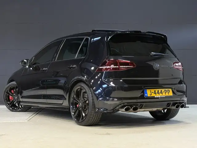Volkswagen Golf view 13