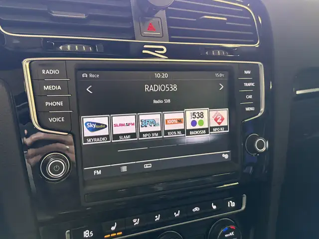 Volkswagen Golf view 28