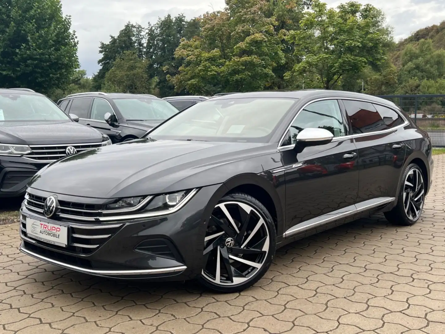 Volkswagen Arteon SB/MATRIX/STANDH/360°/HUD/PANO/AHK/HARMAN Grau - 1