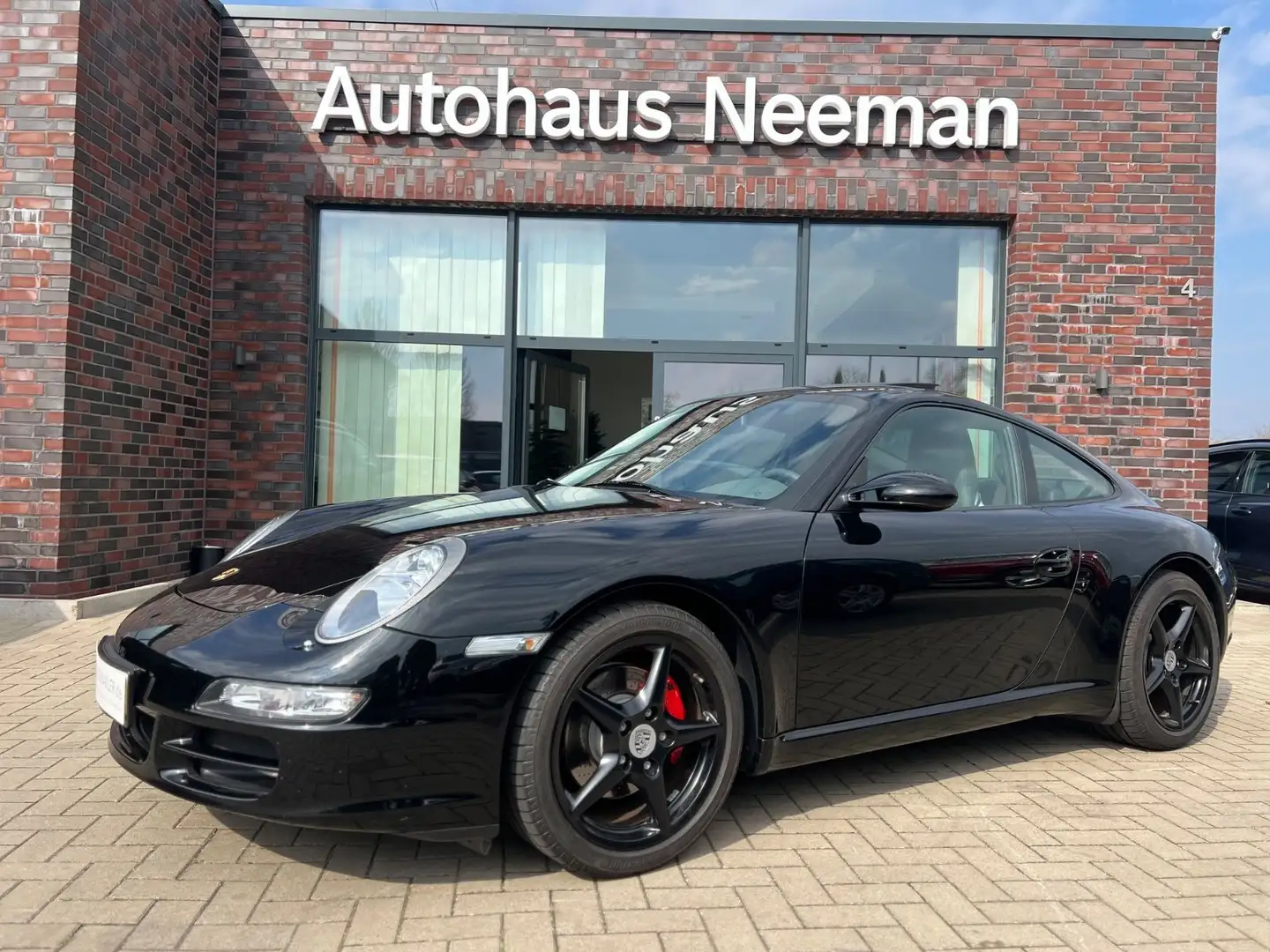 Porsche 911 Carrera Coupe*Wenig-km*Schiebedach*Navi* Noir - 1