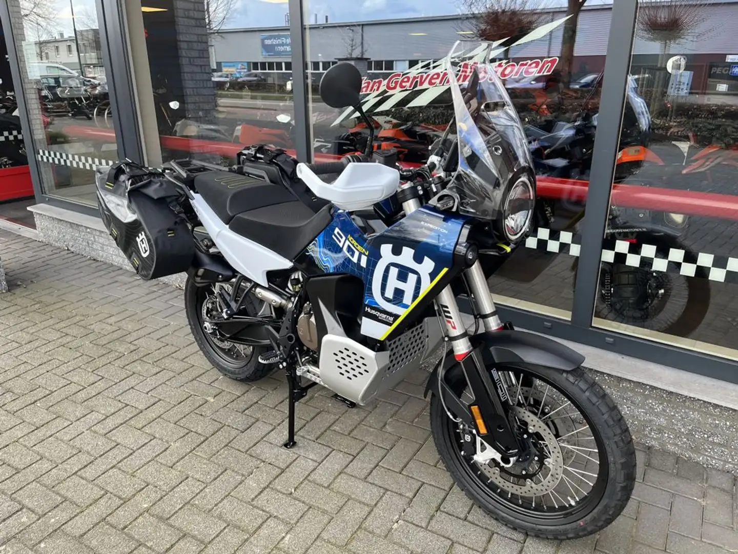 Husqvarna Norden 901 EXPEDITION - 2