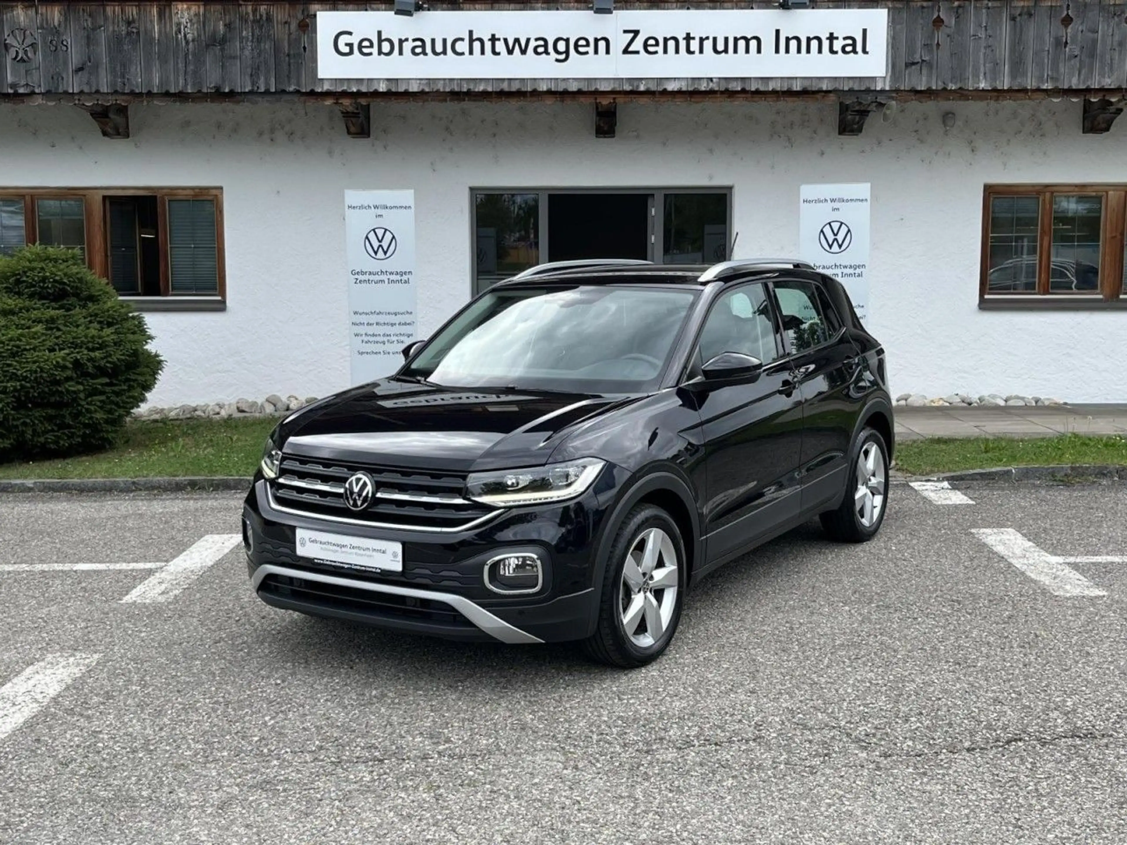 Volkswagen T-Cross 1,0 TSI Style (LED+RearView+ACC) — photo 2