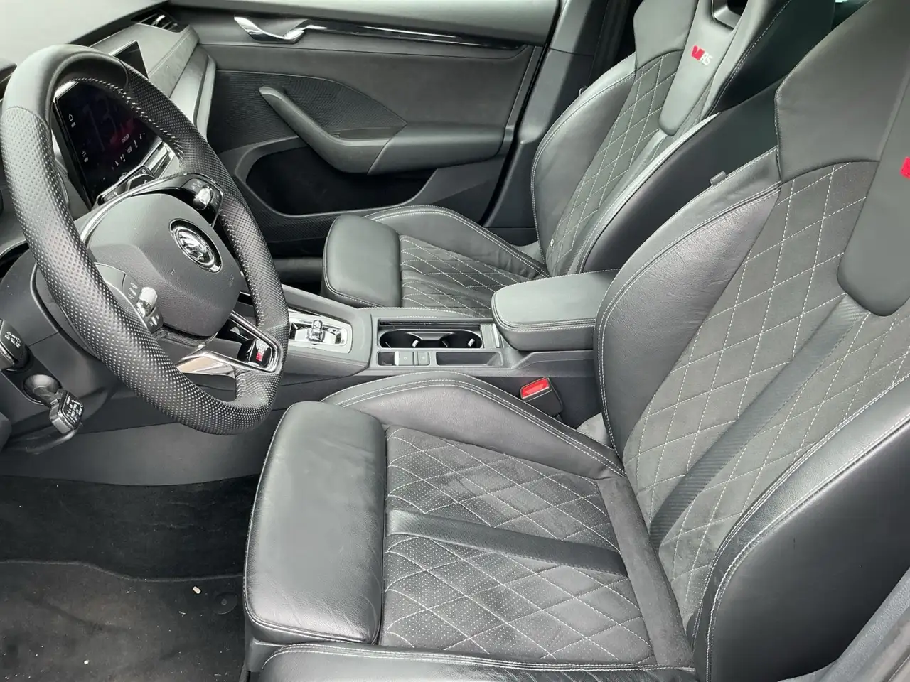 Skoda Octavia Combi 1.4TSI iV RS MATRIX+NAV+SHZ+ACC, миниатюра 12