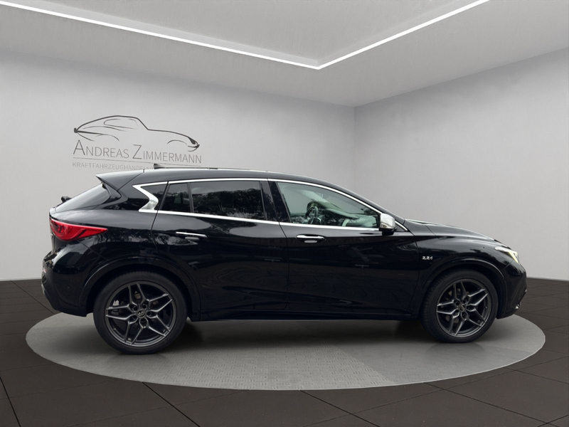 Infiniti Q30 2.2 d AWD Sport — photo 4