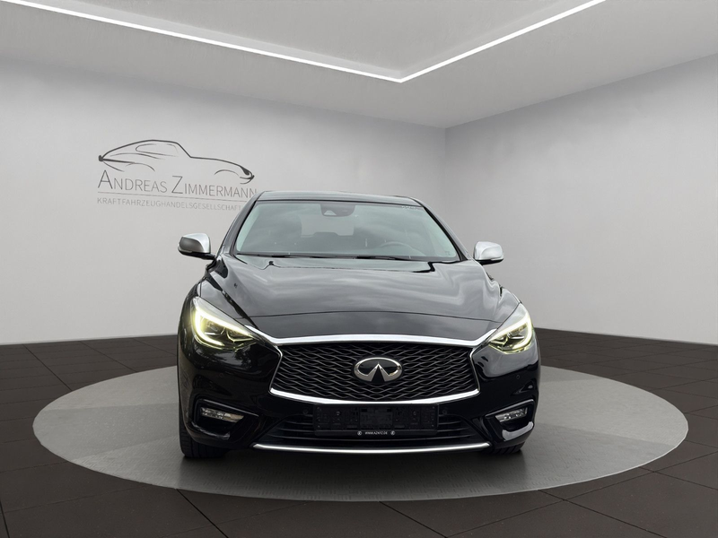 Infiniti Q30 2.2 d AWD Sport — photo 8