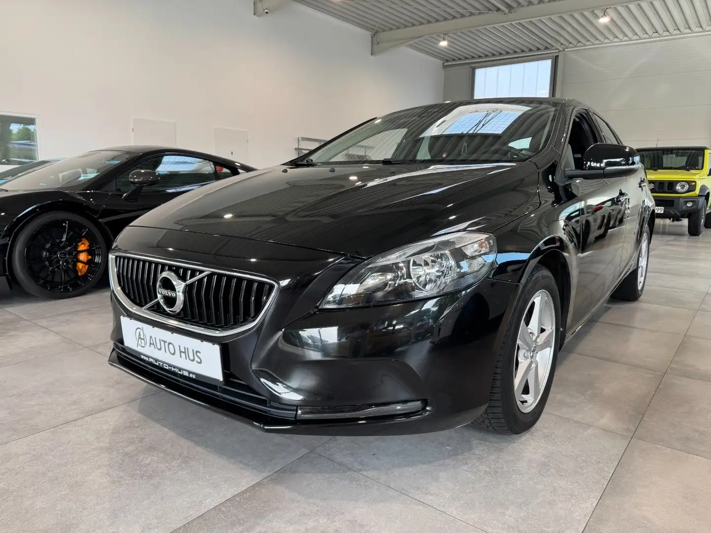 Volvo V40 Kinetic  SHZ/Navi/Klima/Bluetooth/PDC hi. Noir - 1