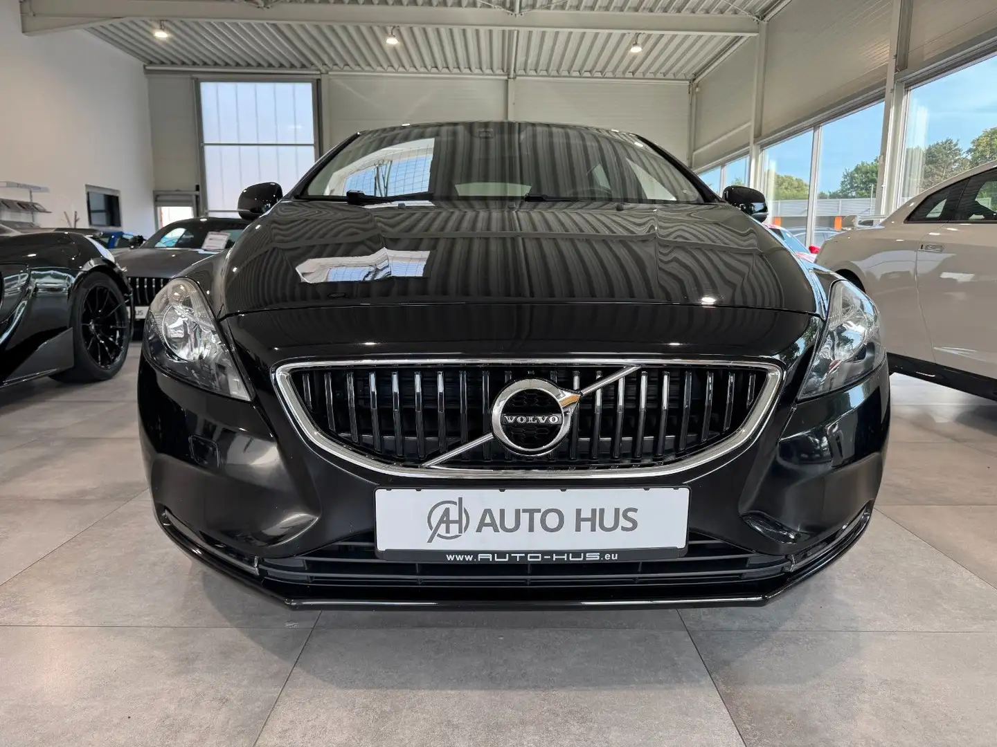 Volvo V40 Kinetic  SHZ/Navi/Klima/Bluetooth/PDC hi. Noir - 2