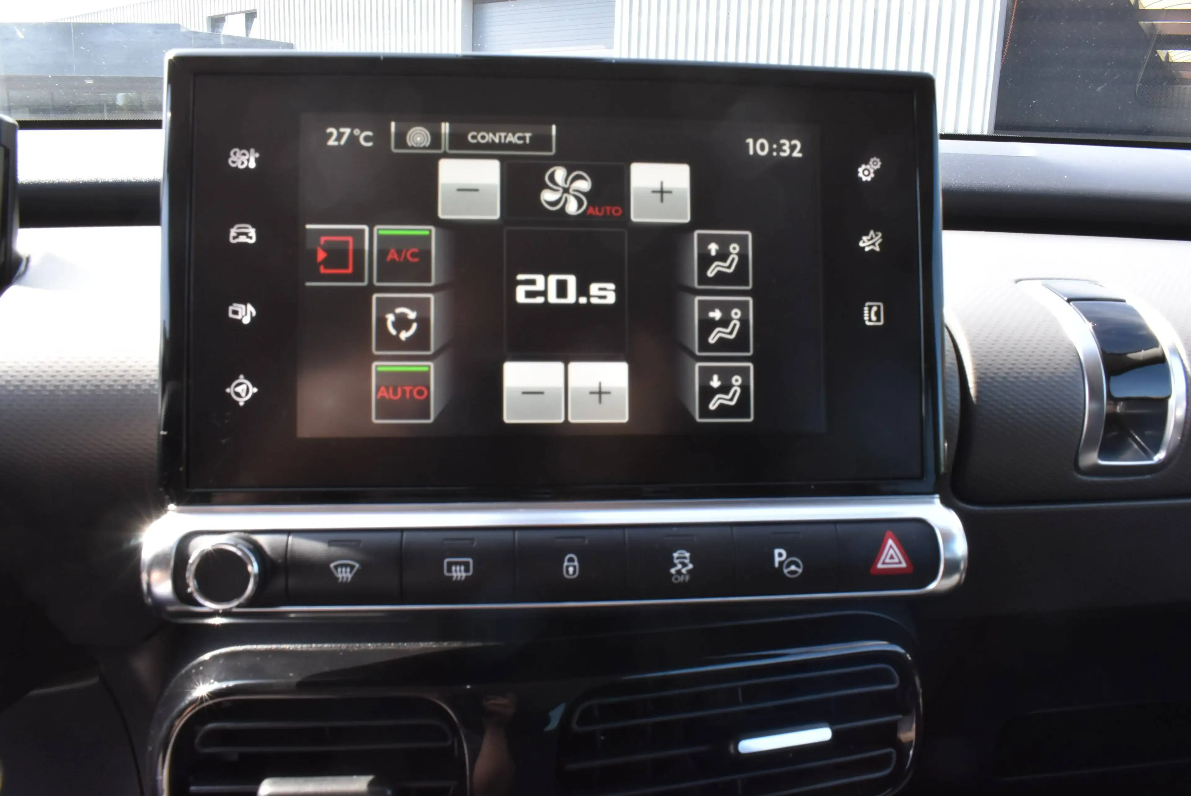 Citroen C4 Cactus 1.2i Shine Edition Day Airco/GPS ***12M GARANTIE***97.000KM!!! — photo 10