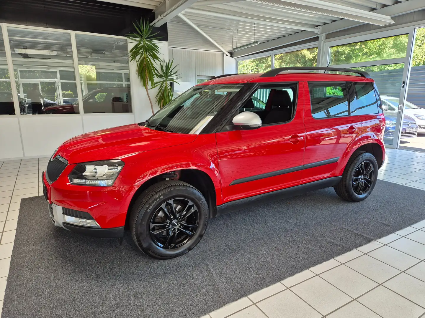 Skoda Yeti Cool Edition Outdoor*KLIMA*SHZ*PDC*MULTIFUNKTION Rot - 1
