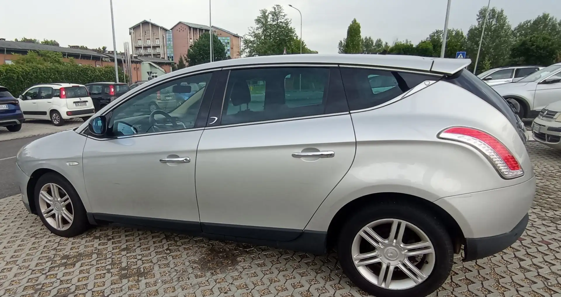 Lancia Delta 1..4  120cv gpl- benzina - 1