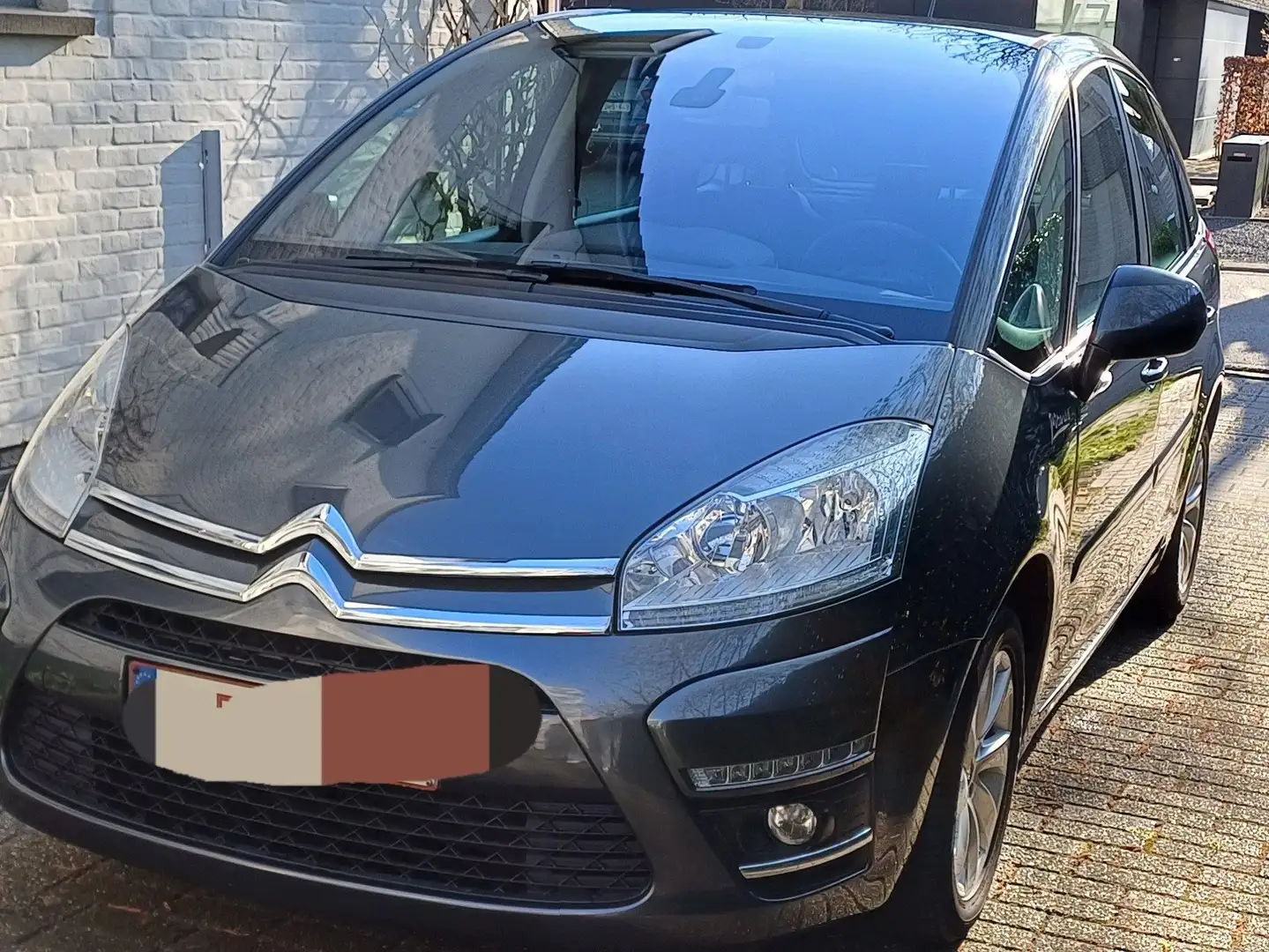 Citroen C4 Picasso 16HDI 110 SED Grijs - 1