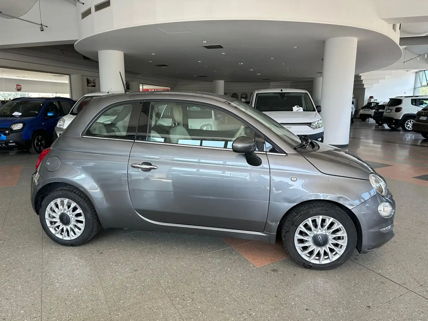 Fiat 500 1.3 Multijet 95 CV Lounge Gris - 2