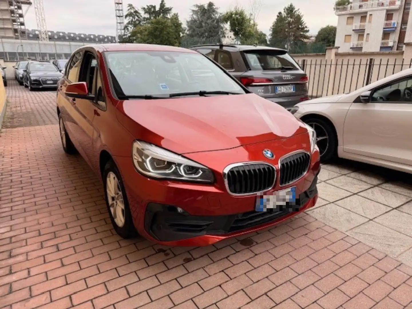BMW 216 d Active Tourer Luxury Orange - 1