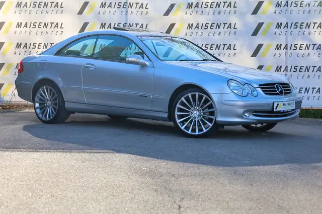 Mercedes-Benz CLK 240 Avantgarde|MFL|19"|Temp|Pano|Klima|NAVI