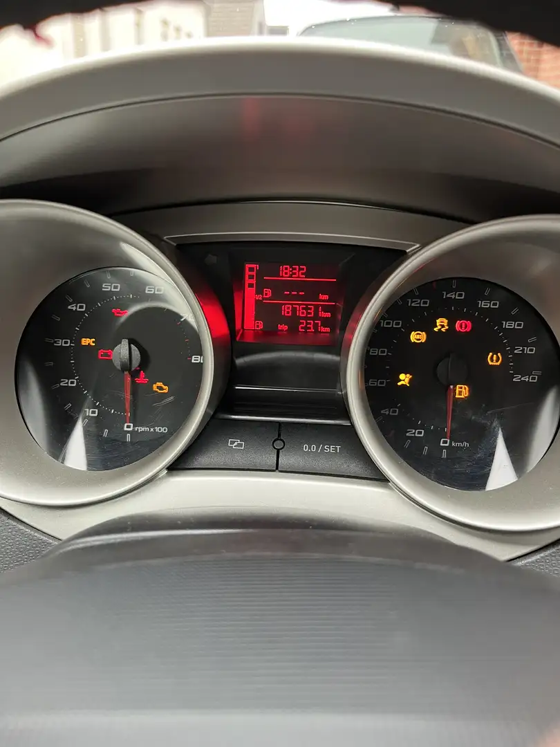 SEAT Ibiza 1.4 16V Style Biały - 1